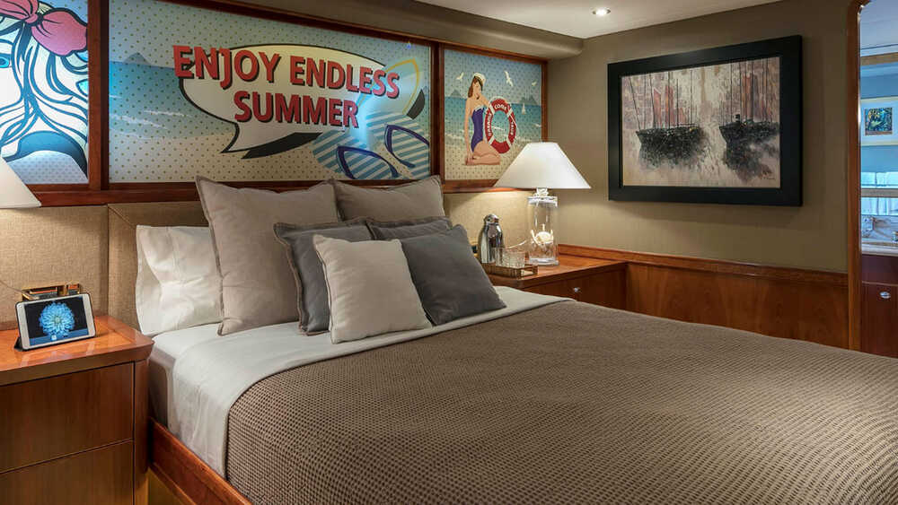 Guest cabin