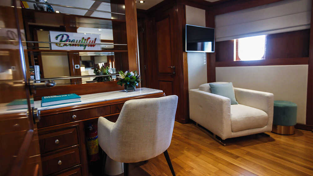 VIP cabin 
