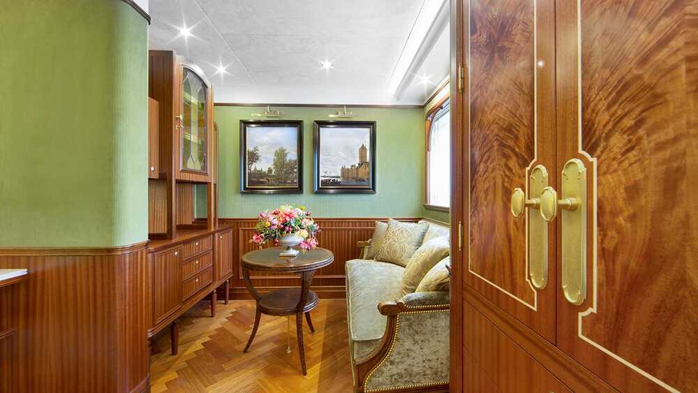 Master cabin on lower deck