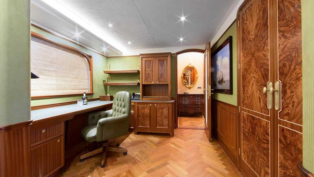 Master cabin on lower deck
