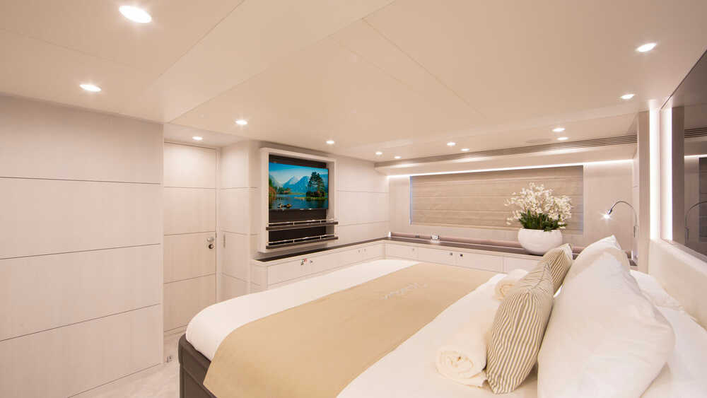 Guest cabin on starboard side