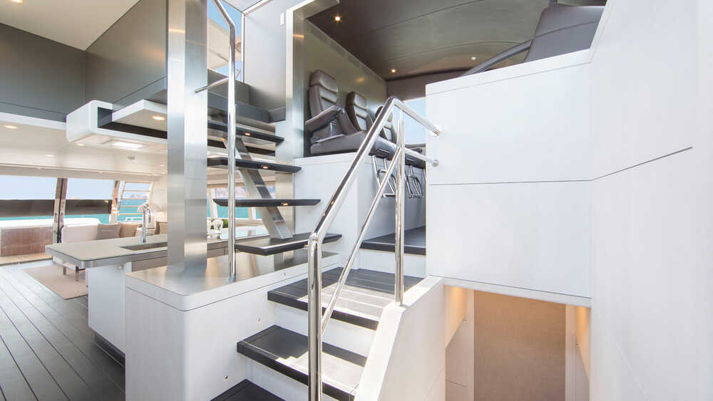 Steps to wheelhouse