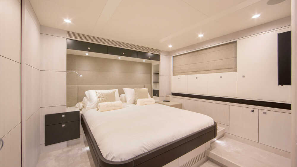 VIP cabin 