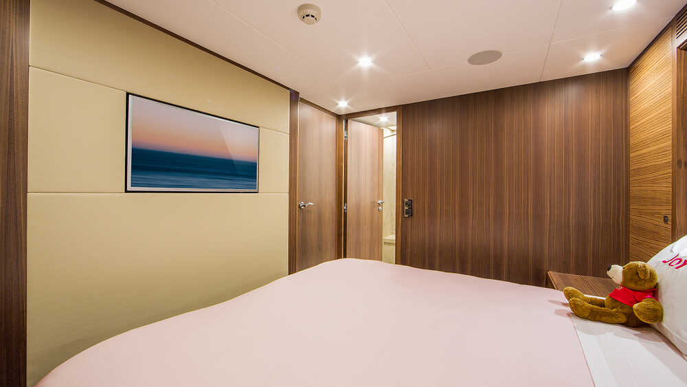 Guest cabin on starboard side