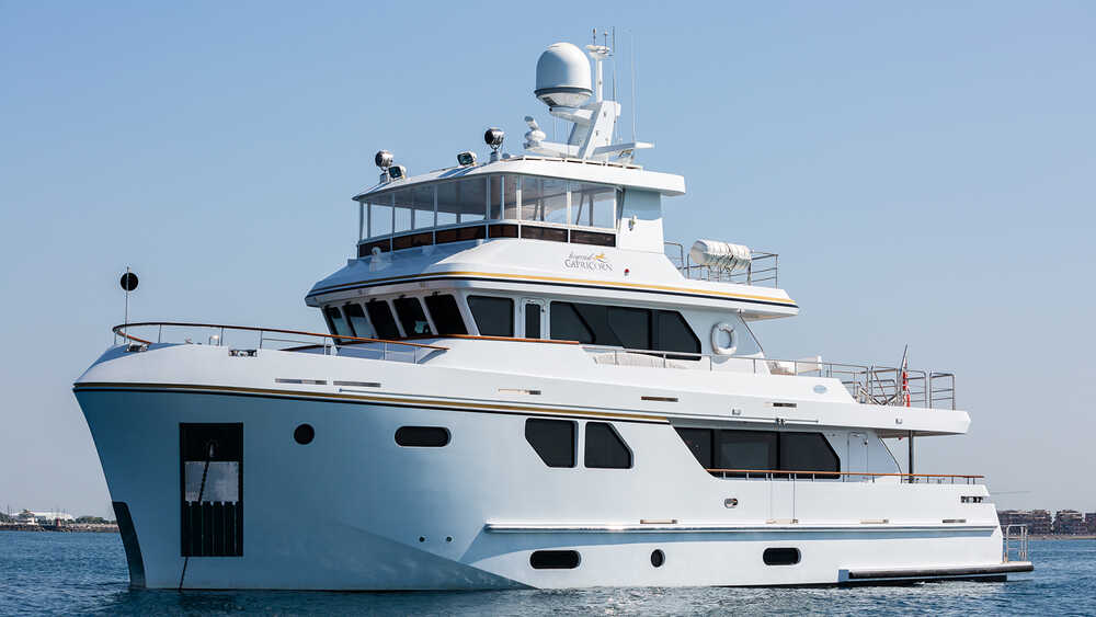Bering 80 Exterior