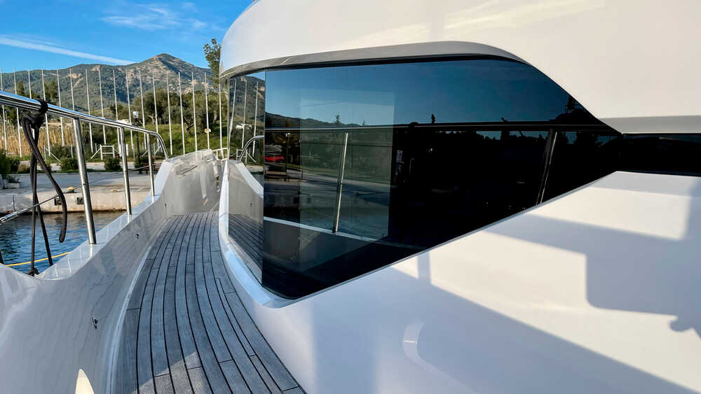 Side deck