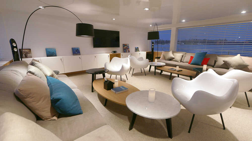 Main salon