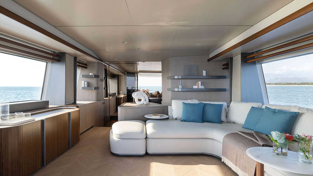 Upper deck salon
