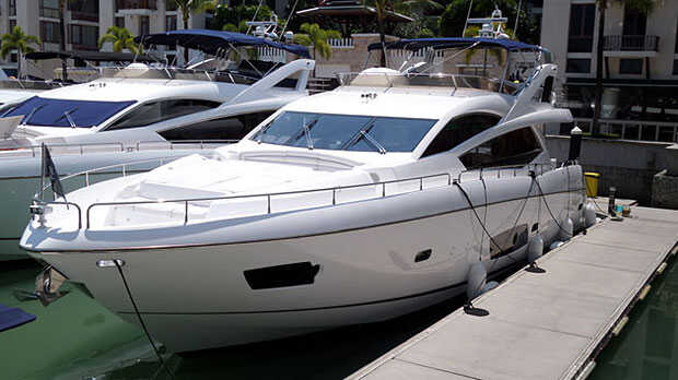 Exterior Sunseeker Manhattan 73 - 2013