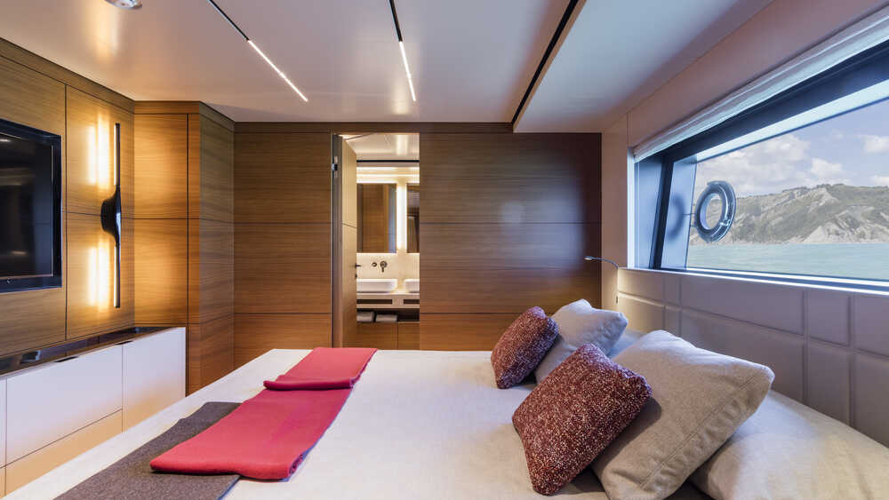 Guest cabin