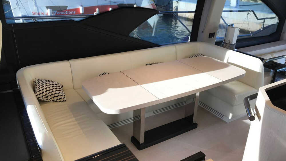 Azimut 66 2017