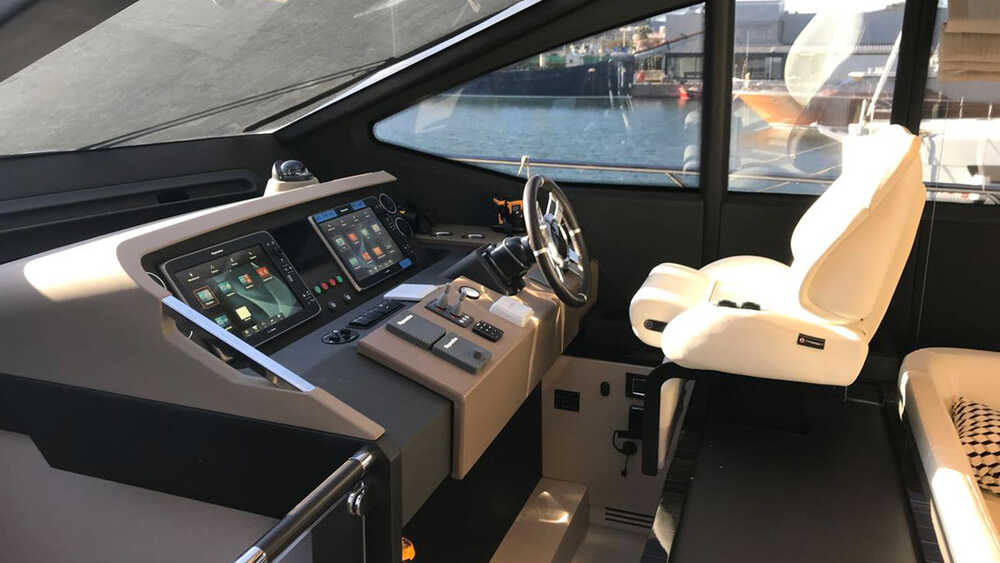 Azimut 66 2017