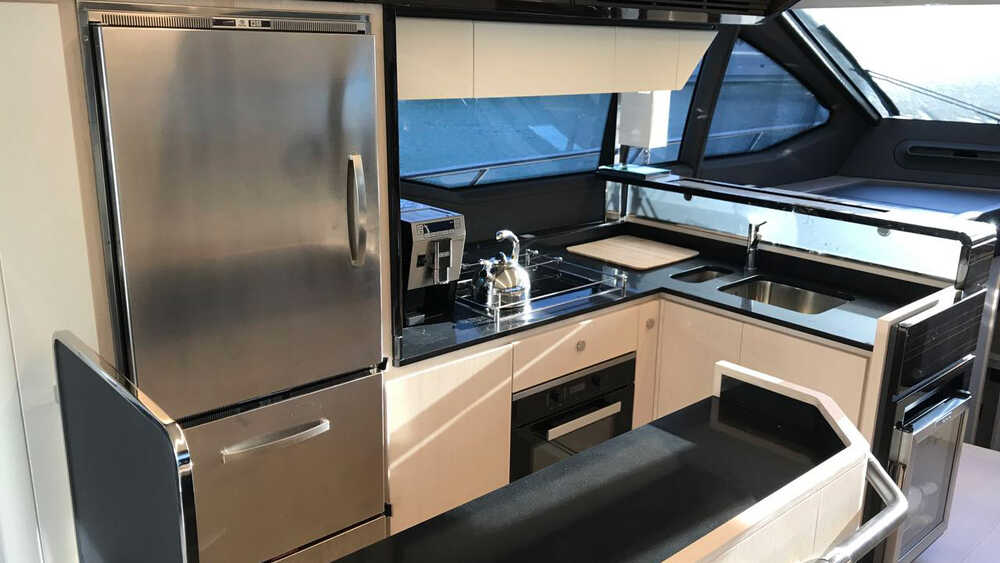 Azimut 66 2017