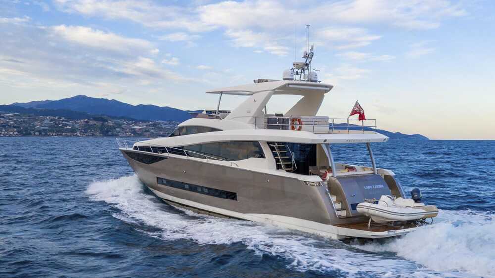 External View Prestige 750