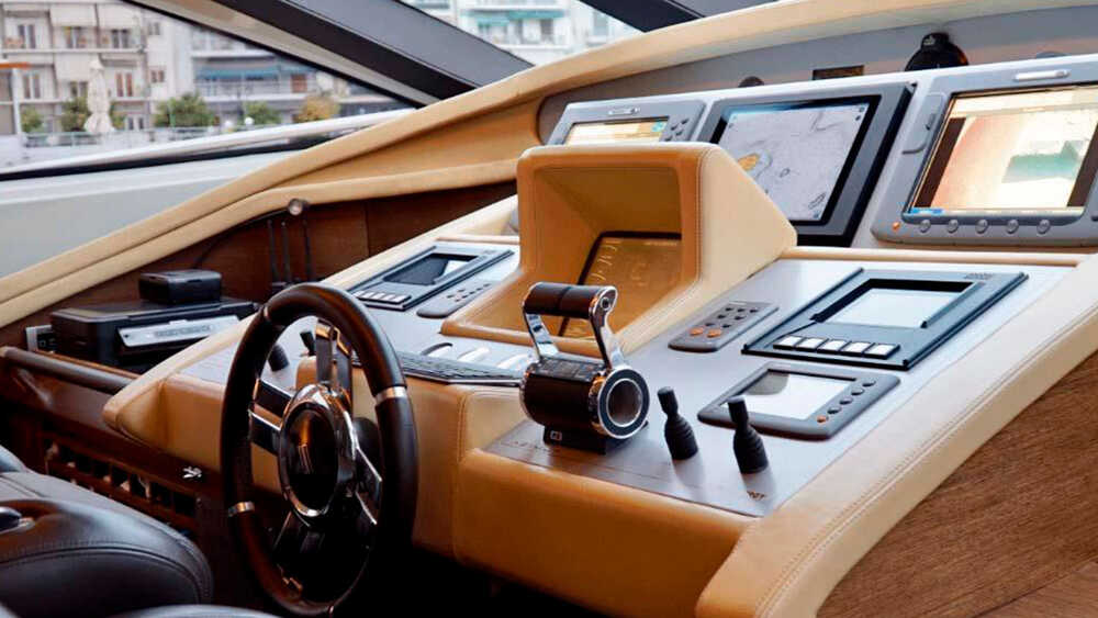 Control station Azimut 86S