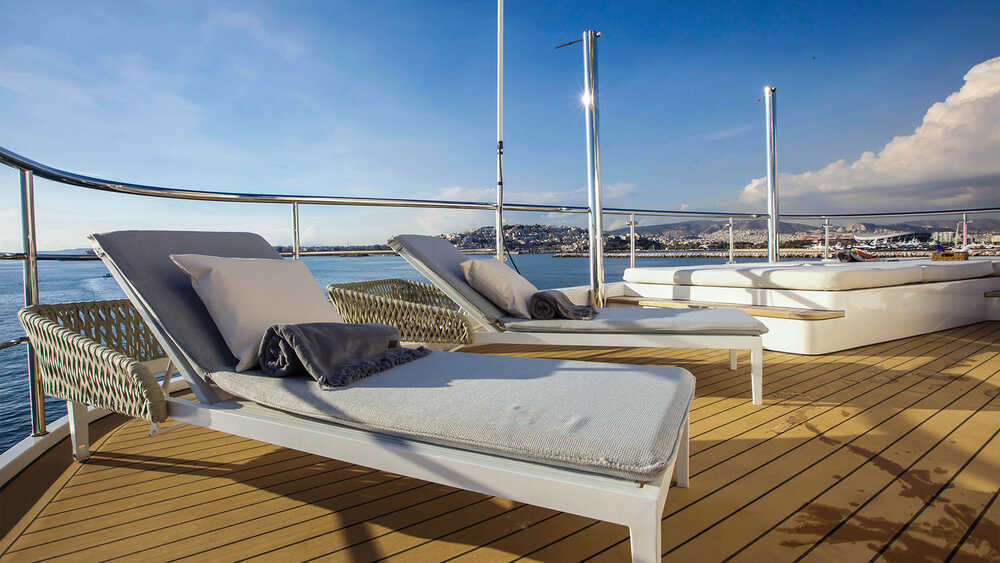 Sun deck