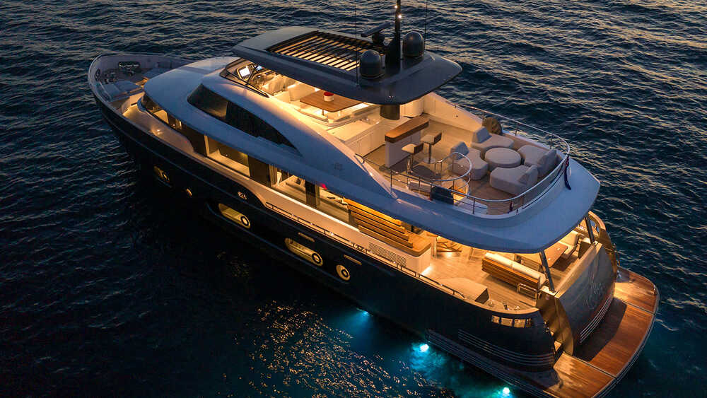 Exterior Magellano 25 METRI 