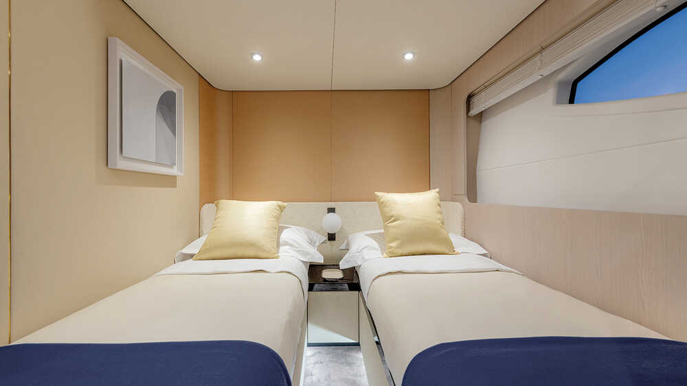 Guest cabin on portside