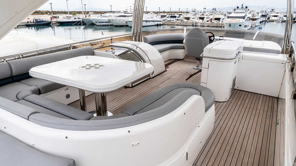 Flybridge
