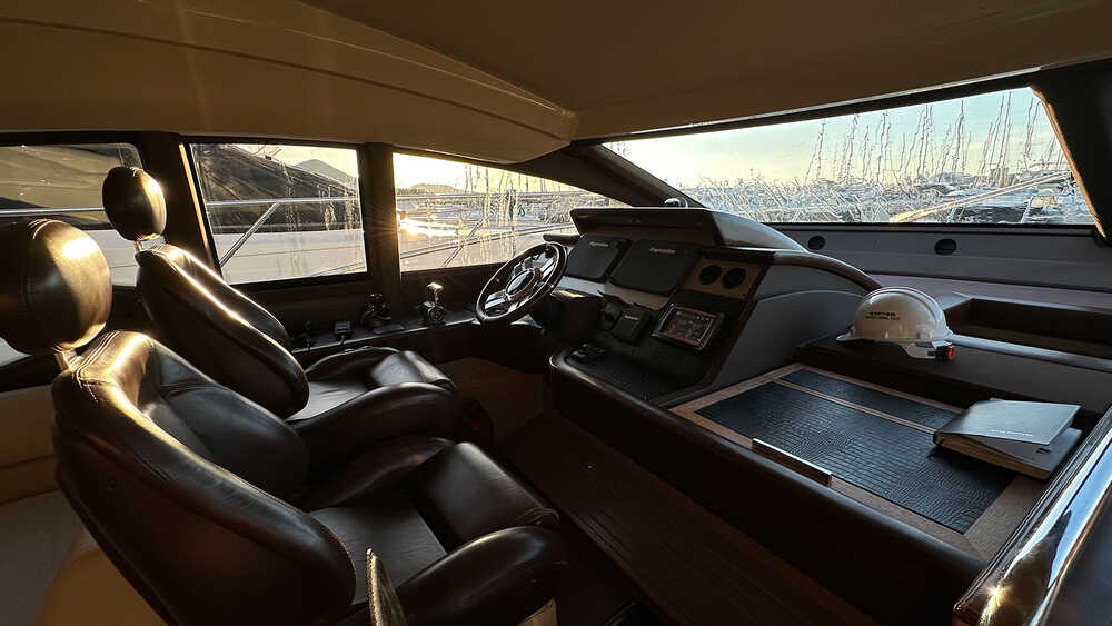 Main helm station