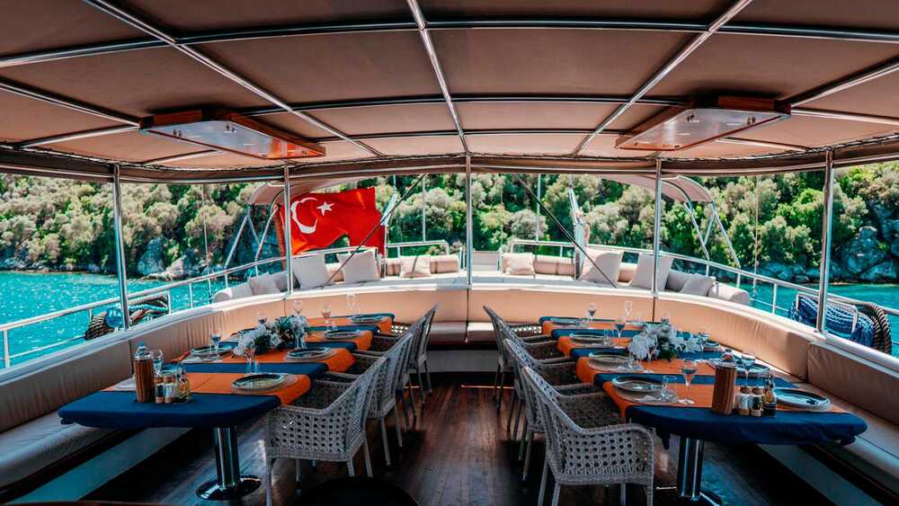 Dining area at deck
