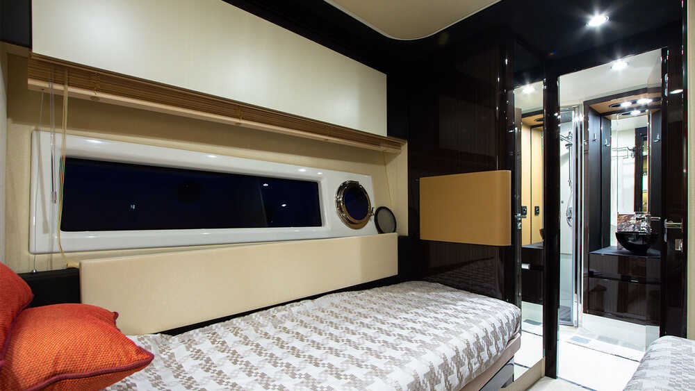 Guest cabin 2