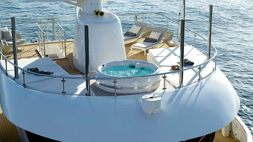 Sun deck