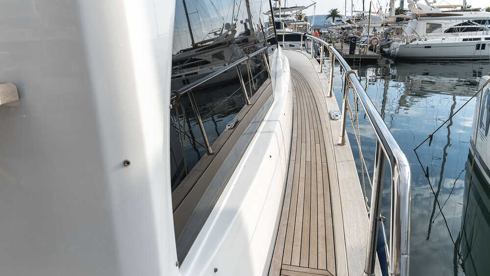 Side deck