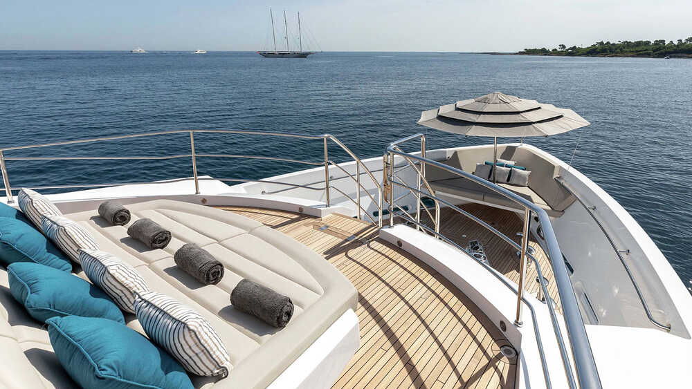 Lounge area on bow