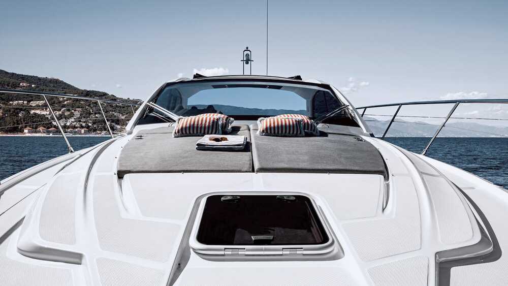 Bow deck