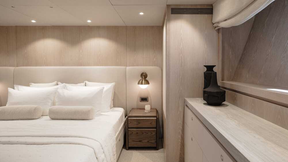 Alloy Yachts AKIKO, 34.20 м