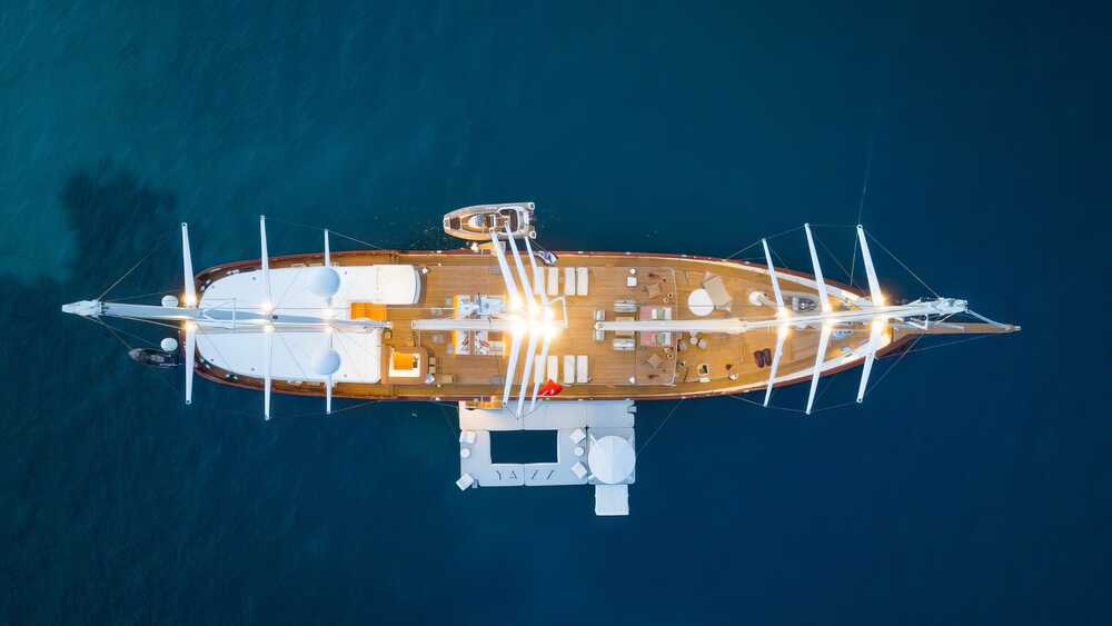 Aegean Yacht YAZZ, 55.98 м