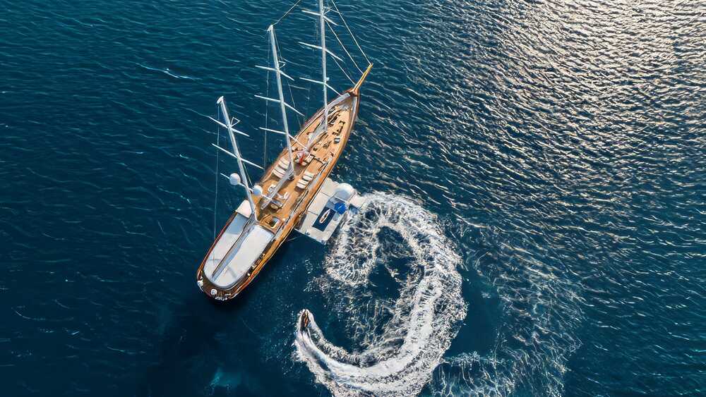 Aegean Yacht YAZZ, 55.98 м