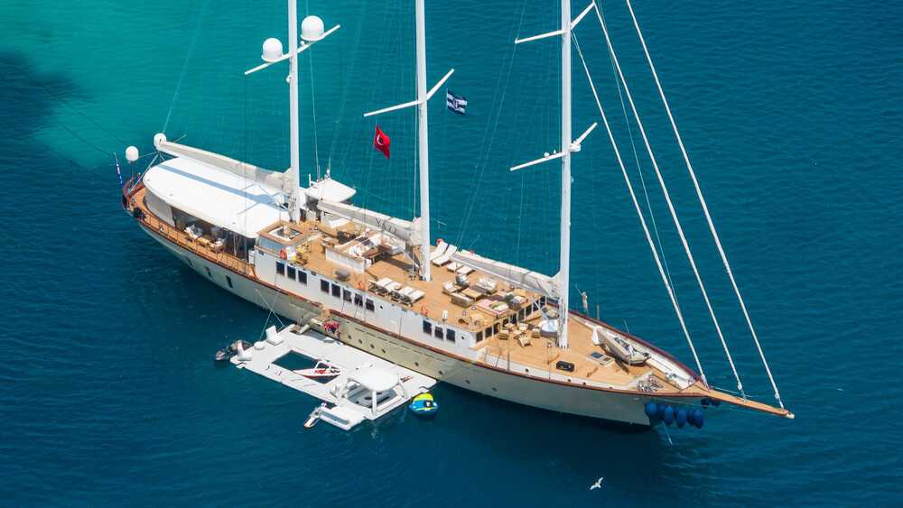 Aegean Yacht YAZZ, 55.98 м