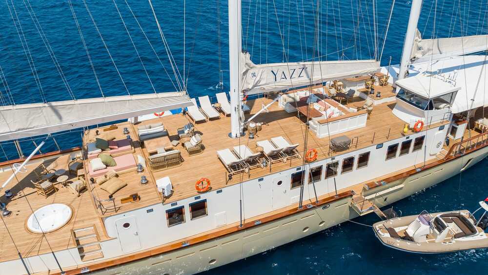 Aegean Yacht YAZZ, 55.98 м