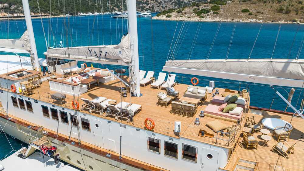 Aegean Yacht YAZZ, 55.98 м