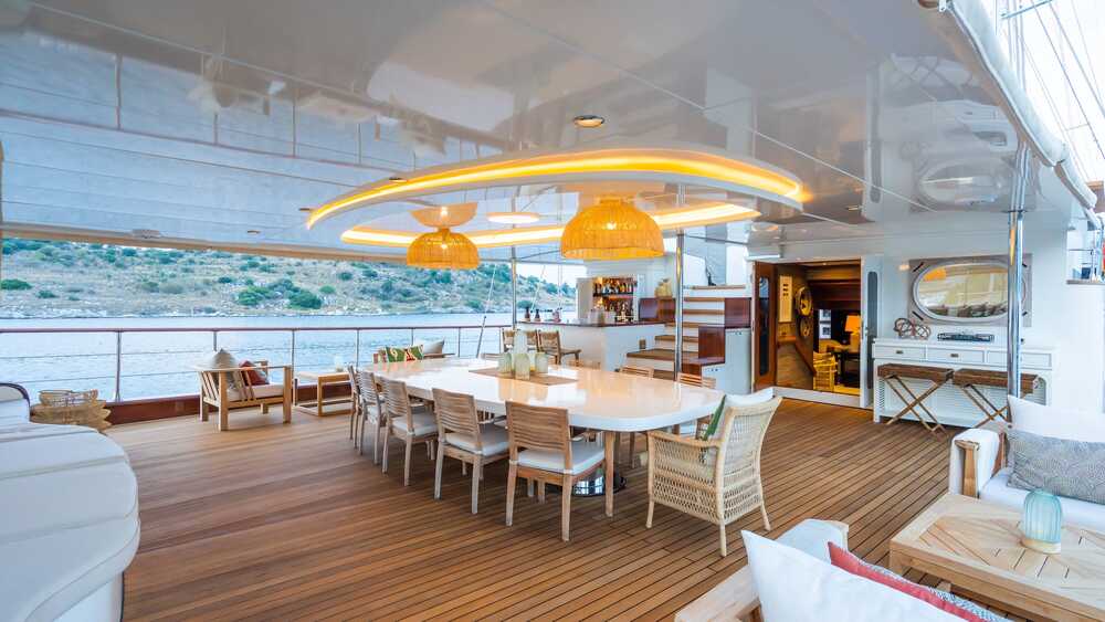 Aegean Yacht YAZZ, 55.98 м