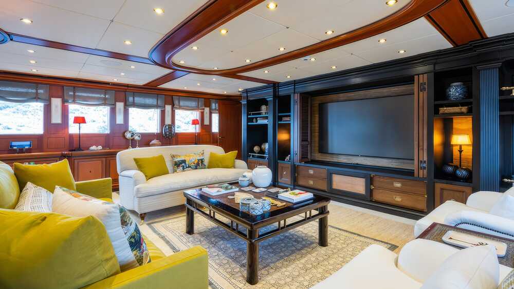 Aegean Yacht YAZZ, 55.98 м