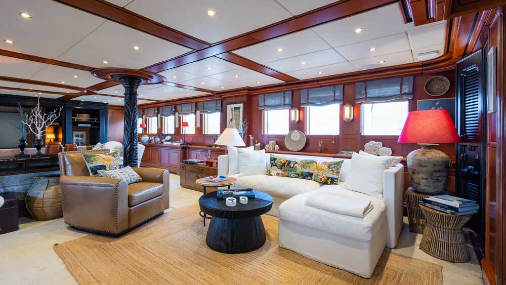 Aegean Yacht YAZZ, 55.98 м