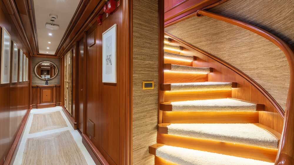 Aegean Yacht YAZZ, 55.98 м
