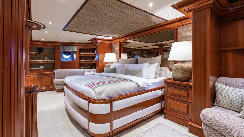Aegean Yacht YAZZ, 55.98 м