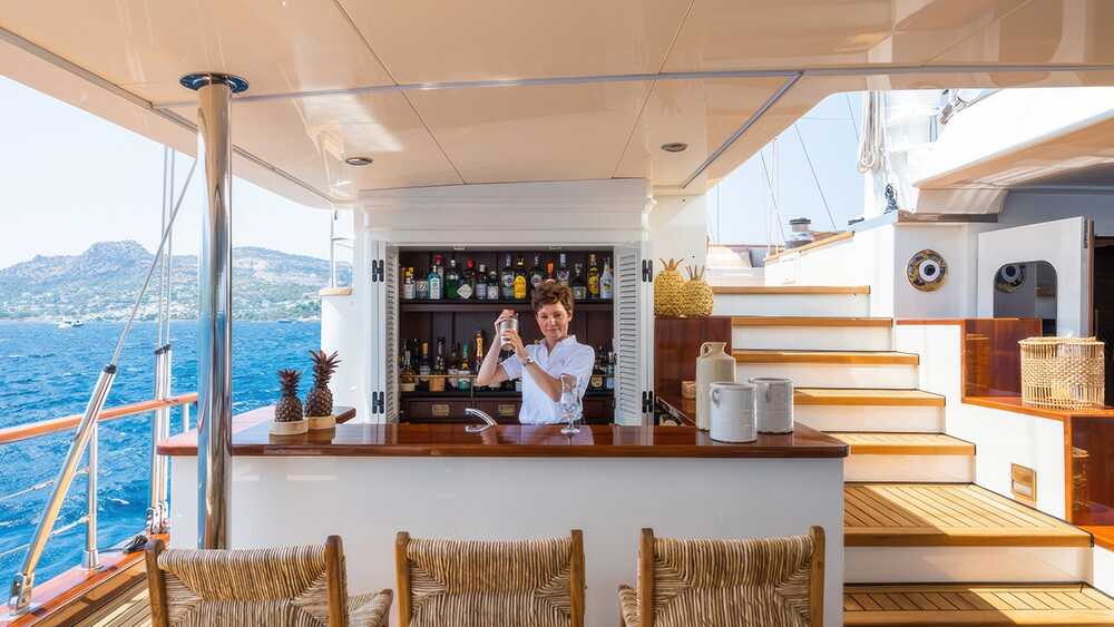 Aegean Yacht YAZZ, 55.98 м