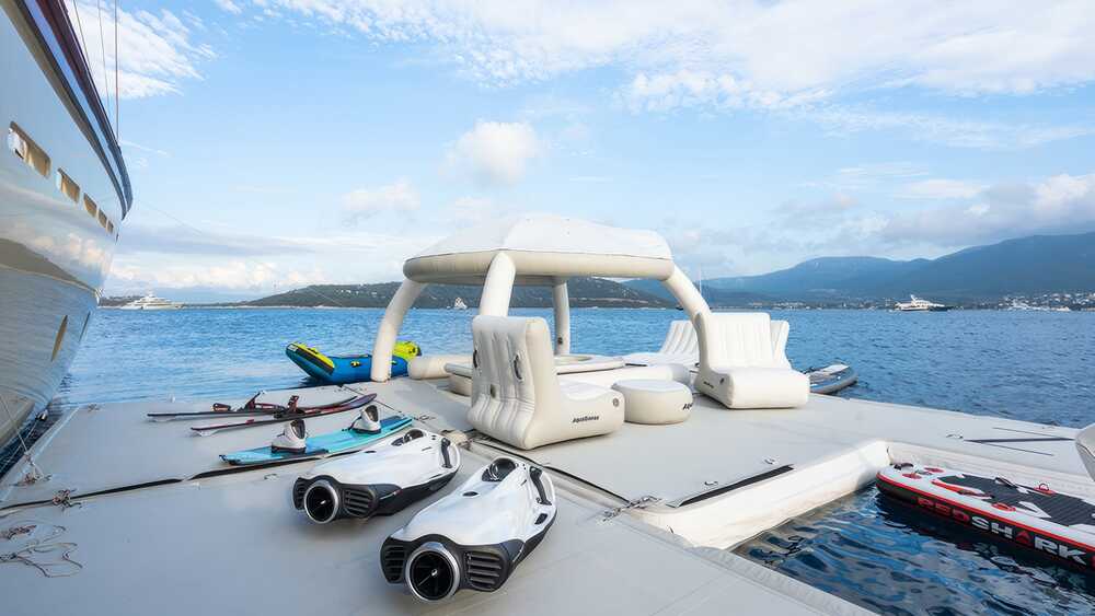 Aegean Yacht YAZZ, 55.98 м