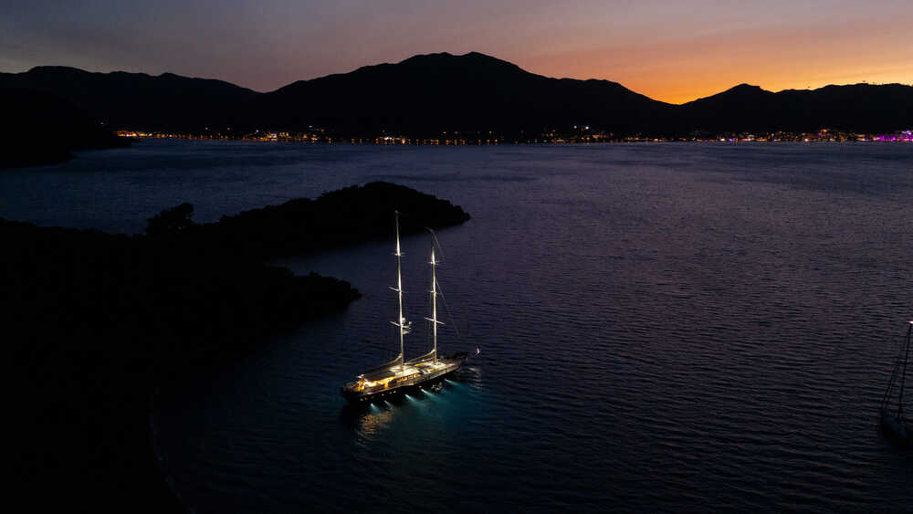 Valena Yachting UBI BENE, 44.00 м