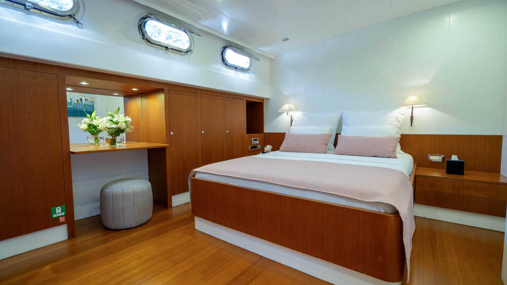Valena Yachting UBI BENE, 44.00 м
