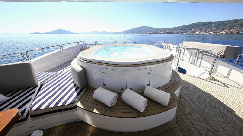 Jacuzzi on the sun deck