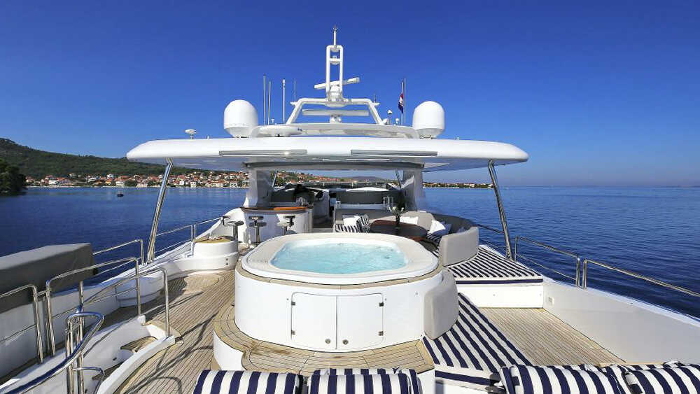 Jacuzzi on the sun deck 