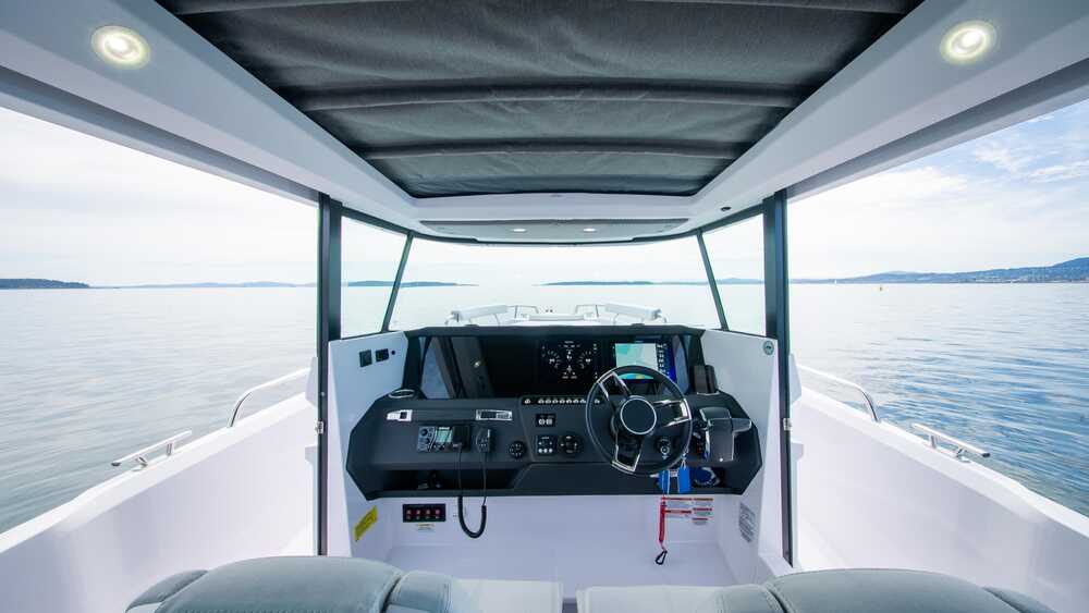 Helm station