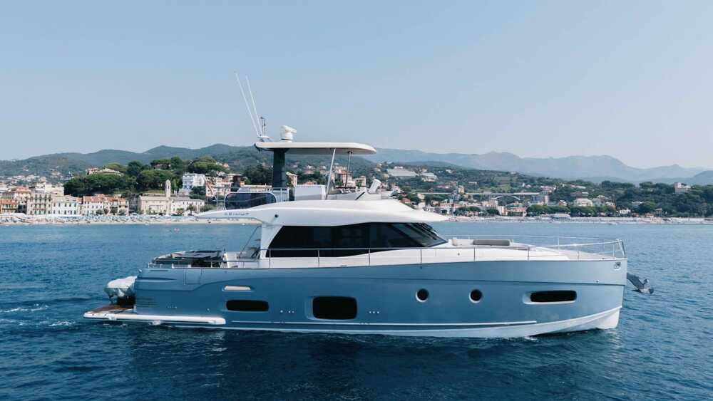 Azimut Magellano 53
