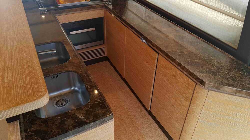 Azimut 64 2015